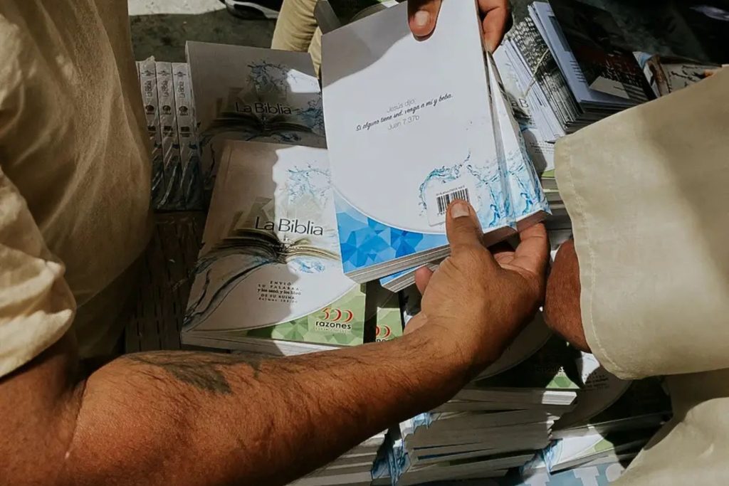 Mexico: A Land of Contrasts A paradox of wealth and poverty